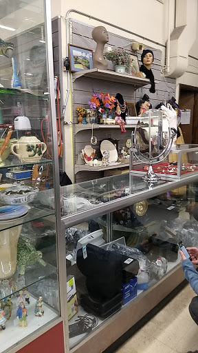 Thrift Store «Thrift Town», reviews and photos, 3645 San Pablo Dam Rd, El Sobrante, CA 94803, USA