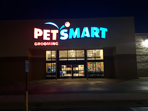 Pet Supply Store «PetSmart», reviews and photos, 1300 John F Kennedy Rd, Dubuque, IA 52002, USA