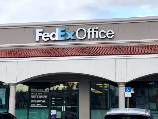 Print Shop «FedEx Office Print & Ship Center», reviews and photos, 3269 Hollywood Blvd, Hollywood, FL 33021, USA