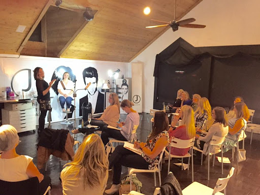 Beauty Salon «AURA Salon and Spa», reviews and photos, 12664 W Indore Pl, Littleton, CO 80127, USA