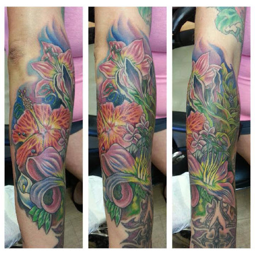 Tattoo Shop «Elite Ink Tattoo Studios», reviews and photos, 8602 N Telegraph Rd, Dearborn Heights, MI 48127, USA