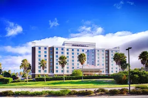 DoubleTree by Hilton San Francisco Airport North Bayfront image
