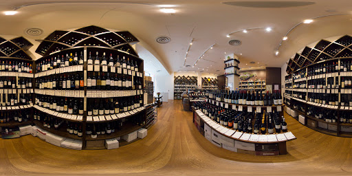 Liquor Store «The Corkery Wine & Spirits», reviews and photos, 15 Bridge St, New York, NY 10004, USA