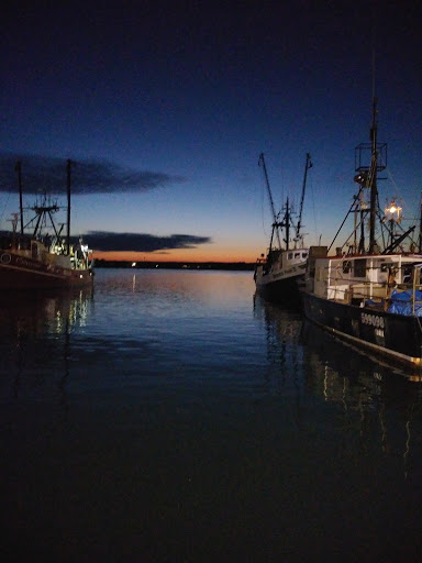 Seafood Restaurant «The Wheel House», reviews and photos, 294 Great Island Rd, Narragansett, RI 02882, USA