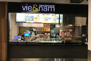 Vie & Nam image