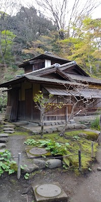 旧天瑞寺寿塔覆堂