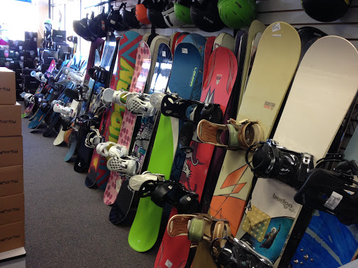 Sporting Goods Store «Play It Again Sports», reviews and photos, 685 Queen St, Southington, CT 06489, USA