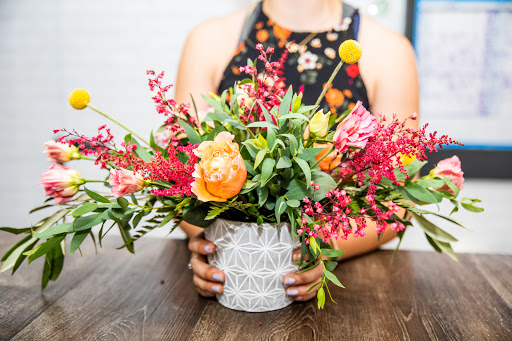 Florist «Kent Floral Co.», reviews and photos, 1109 S Water St, Kent, OH 44240, USA