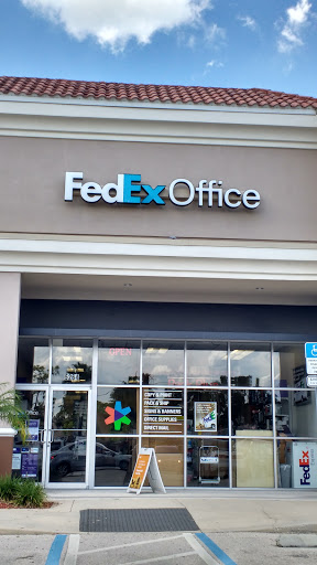 Print Shop «FedEx Office Print & Ship Center», reviews and photos, 5264 Red Bug Lake Rd #7, Winter Springs, FL 32708, USA