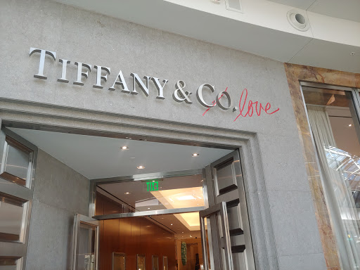 Jewelry Store «Tiffany & Co.», reviews and photos, 4200 Conroy Rd, Orlando, FL 32839, USA