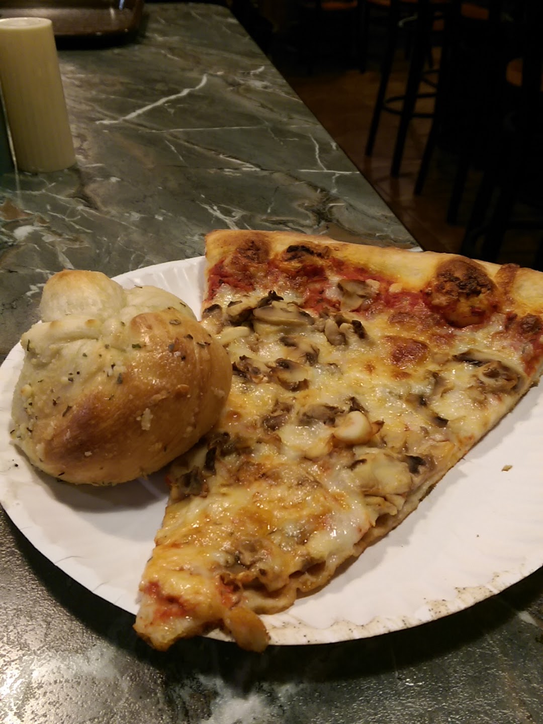 Ruggieros Pizza & Deli