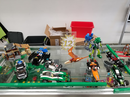 Toy Store «Bricks & Minifigs Salem-Keizer», reviews and photos, 3670 River Rd N, Keizer, OR 97303, USA