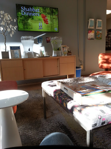 Community Center «Stroum Jewish Community Center», reviews and photos, 3801 E Mercer Way, Mercer Island, WA 98040, USA