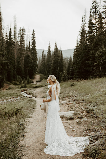 Bridal Shop «a&bé bridal shop denver», reviews and photos, 1955 W 35th Ave, Denver, CO 80211, USA