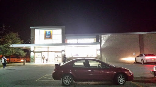 Supermarket «ALDI», reviews and photos, 3214 M.L.K. Jr Blvd, Fayetteville, AR 72704, USA