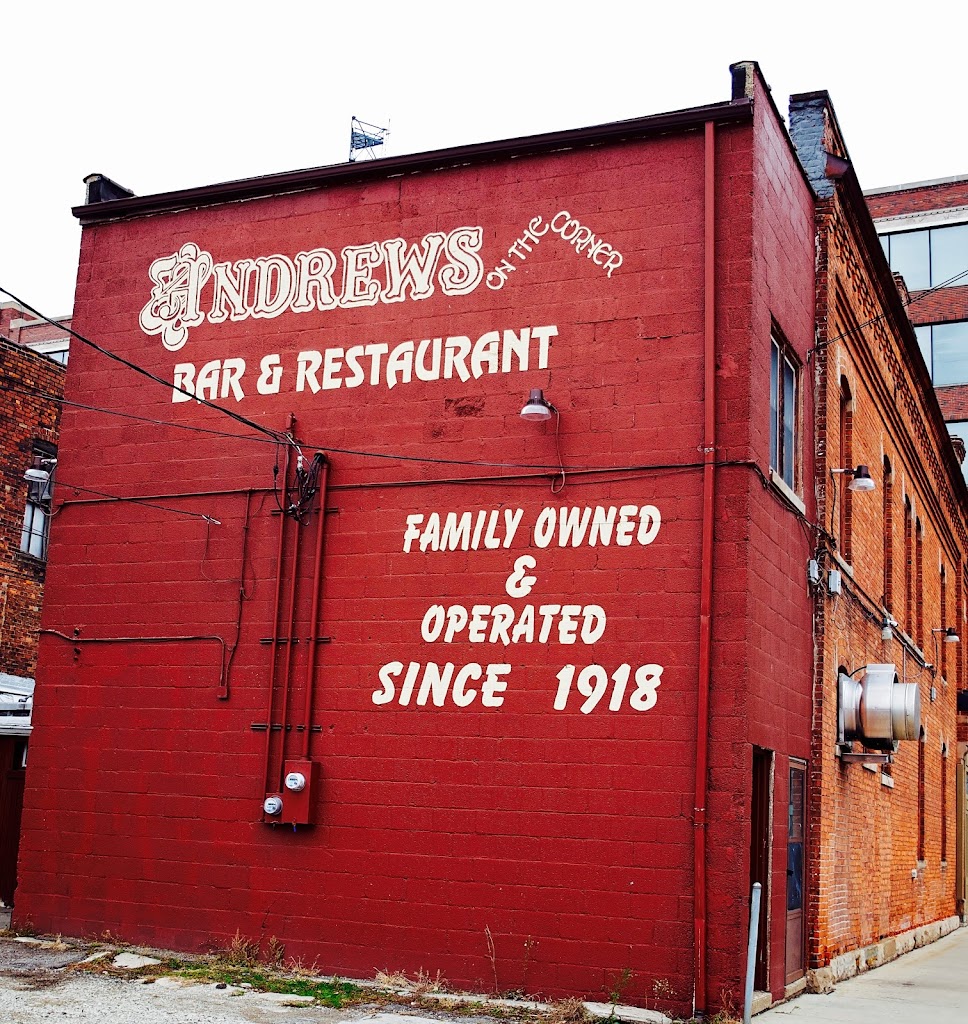 Andrews on the Corner 48207