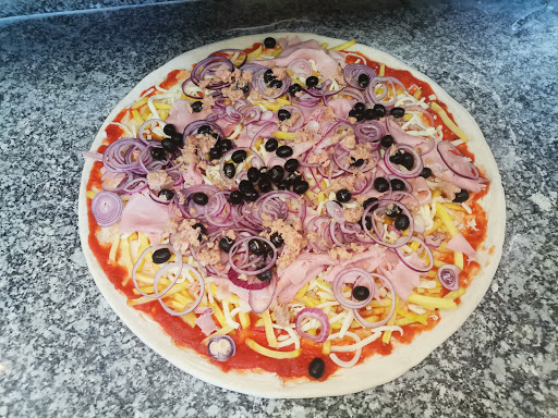 Pizzeria del Fiume in Laveno-Mombello, Provincia di Varese