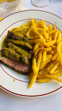 Steak frites du Restaurant de viande Le Relais de Venise - son entrecôte à Paris - n°9