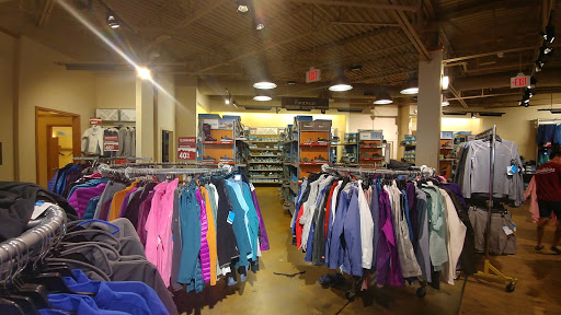 Sportswear Store «Columbia Sportswear Outlet Store - Prime Outlets in Ellenton», reviews and photos, 5661 Factory Shops Blvd #470, Ellenton, FL 34222, USA