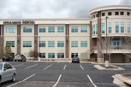 Colorado Springs Teeth Whitening Office