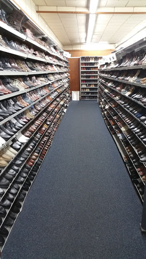 Shoe Store «Bob Jones Shoes», reviews and photos, 1914 Grand Blvd, Kansas City, MO 64108, USA