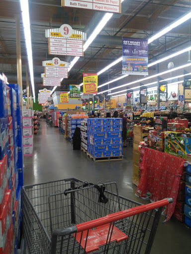 Grocery Store «Superior Grocers», reviews and photos, 9801 Laurel Canyon Blvd, Pacoima, CA 91331, USA