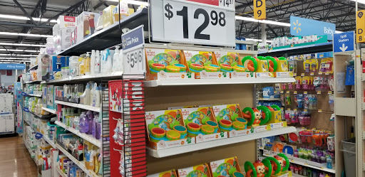 Supermarket «Walmart Supercenter», reviews and photos, 612 E Main St, Hohenwald, TN 38462, USA