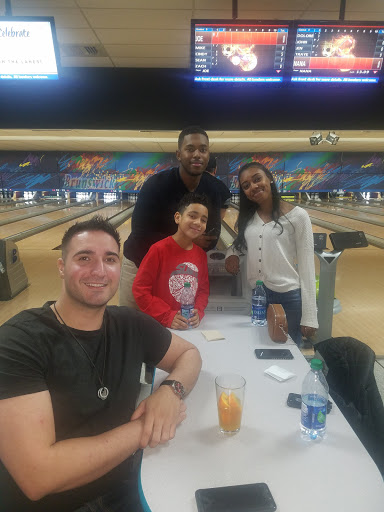 Bowling Alley «Brunswick Zone Wheat Ridge Lanes», reviews and photos, 9751 W 49th Ave, Wheat Ridge, CO 80033, USA