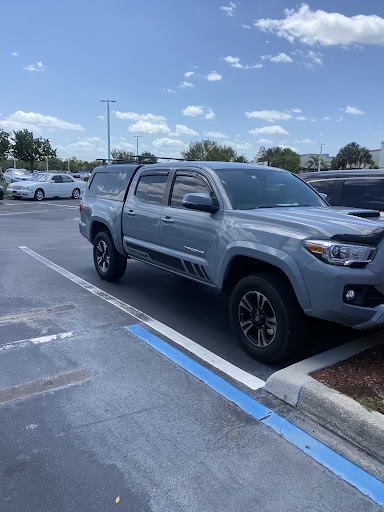 Car Dealer «Volvo Cars of Fort Myers», reviews and photos, 2600 Colonial Blvd, Fort Myers, FL 33907, USA