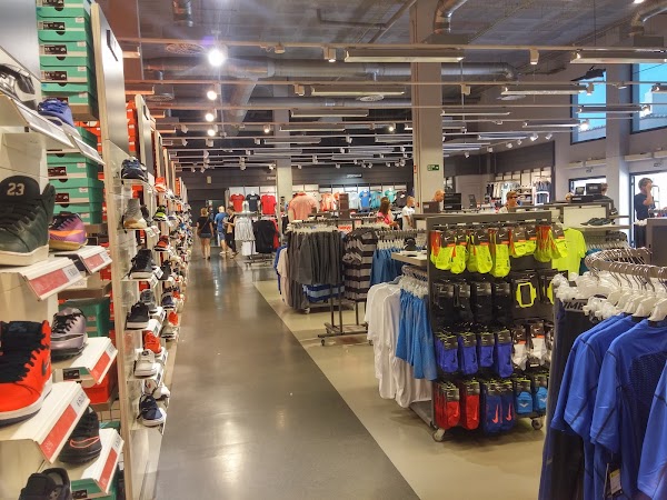 127 Opiniones REALES de Nike Store (Tienda) en Baleares | GuiaDeMicroempresas.es