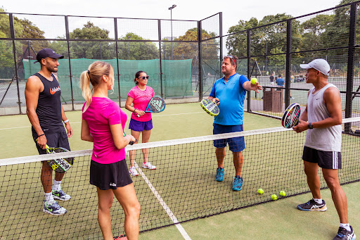 Places to teach paddle tennis in London