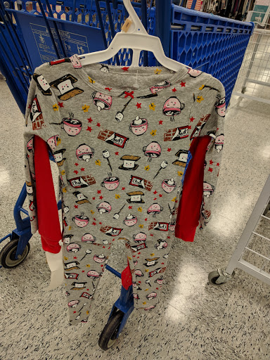 Clothing Store «Ross Dress for Less», reviews and photos, 581 Roosevelt Rd, Glen Ellyn, IL 60137, USA