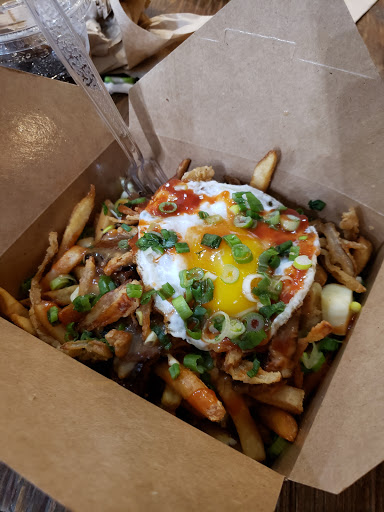 Moco loco poutine 