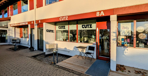 Cutz Frisør in Espergærde, Fredensborg