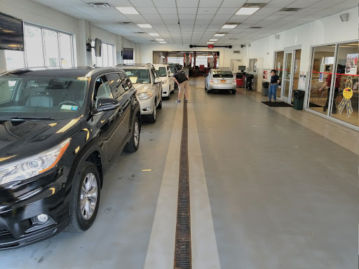 Auto Body Shop «DCH Toyota City Service Facility», reviews and photos, 700 Waverly Ave, Mamaroneck, NY 10543, USA