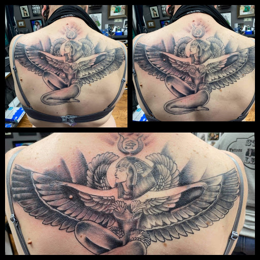 Explore black and white flower tattoo ideas, creative tattoo ideas in Shelbyville, available at Stage Left Tattoo and Piercing