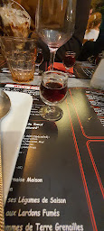 Photo n°16 de Le Boeuf Tient le Pavé à Le Mans ()