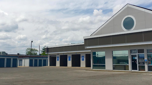 Blue Lagoon Storage and Car Wash en Cedar Rapids