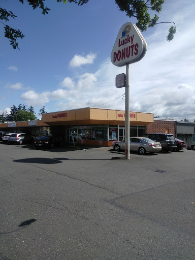 Donut Shop «Lucky Donuts», reviews and photos, 140 SW 152nd St, Seattle, WA 98166, USA