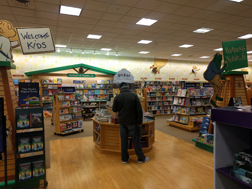 Book Store «Barnes & Noble», reviews and photos, 410 Peachtree Pkwy #252, Cumming, GA 30041, USA