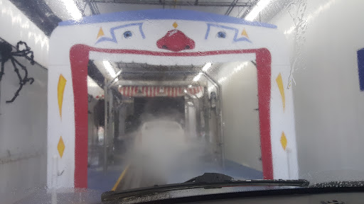 Car Wash «Your Car Wash», reviews and photos, 366 W Maple Rd, Troy, MI 48084, USA