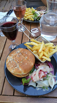 Plats et boissons du Restaurant de hamburgers Snack du lac à Lodève - n°10