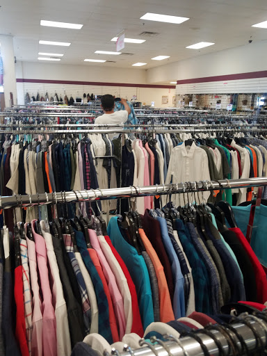 Discount Store «Discount Fashion Warehouse Great Western», reviews and photos, 110 N Wilson Rd, Columbus, OH 43204, USA