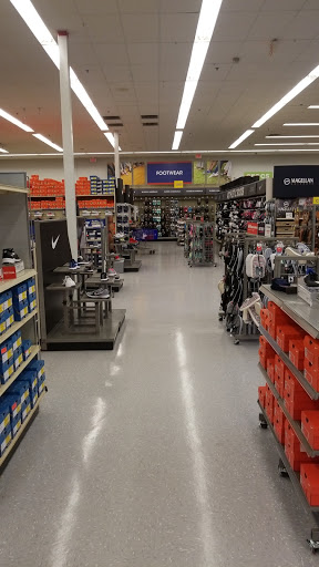 Sporting Goods Store «Academy Sports + Outdoors», reviews and photos, 800 S Clearview Pkwy, Harahan, LA 70123, USA