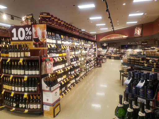 Grocery Store «Safeway», reviews and photos, 1550 N Pacific Hwy, Woodburn, OR 97071, USA