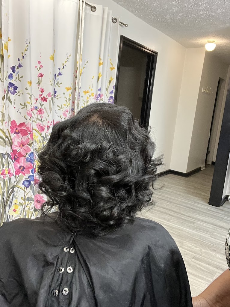Hairlordz Salon (Chevystylesmyhair) 30078