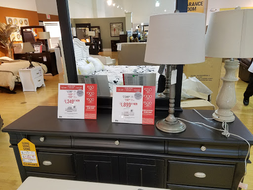 Furniture Store «American Signature Furniture», reviews and photos, 3755 Carmia Dr SW #1000, Atlanta, GA 30331, USA