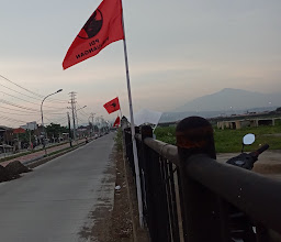 Lapangan Banjir Kanal Timur photo