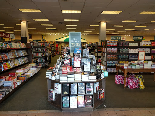 Book Store «Barnes & Noble», reviews and photos, 1091 El Camino Real, Redwood City, CA 94063, USA