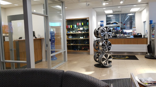 Honda Dealer «Huggins Honda», reviews and photos, 7551 NE Loop 820, North Richland Hills, TX 76180, USA